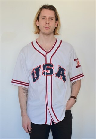 VINTAGE 90S WHITE & RED USA BASEBALL JERSEY TOP