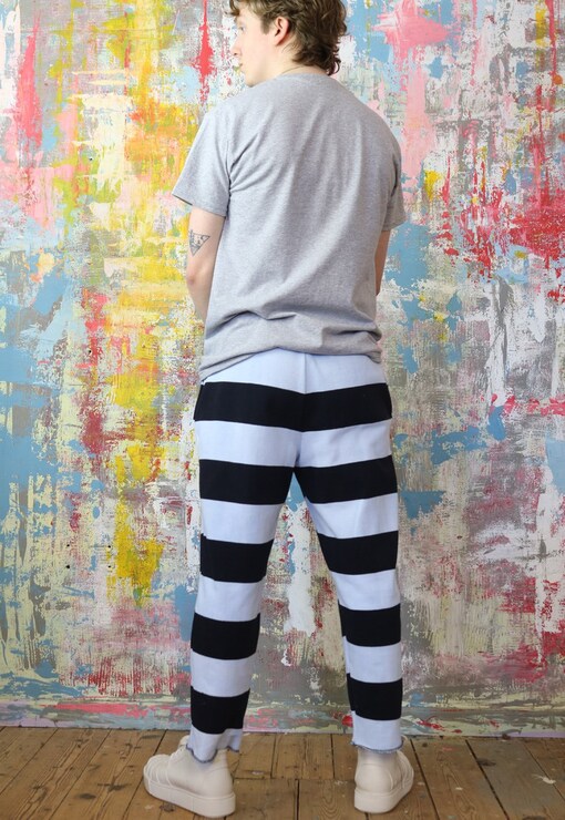 garment image