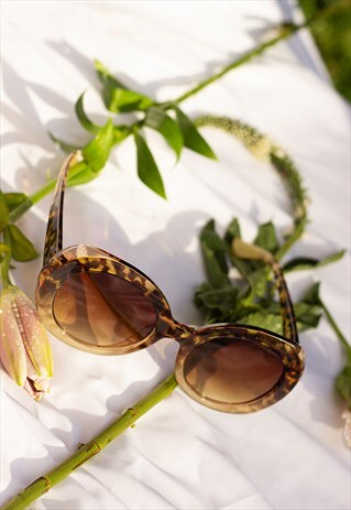CREAM TORT WEIGHTED OVERSIZE CHUNKY CIRCLE SUNGLASSES