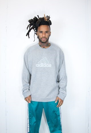 EMBROIDED ADIDAS VINTAGE SWEATSHIRT