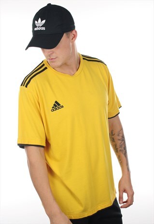 VINTAGE ADIDAS SMALL LOGO T SHIRT TEE