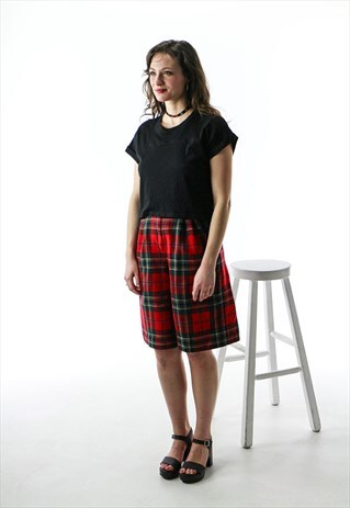 VIRGIN WOOL TARTAN SHORT / CLASSIC SCOTTISH VINTAGE SHORT