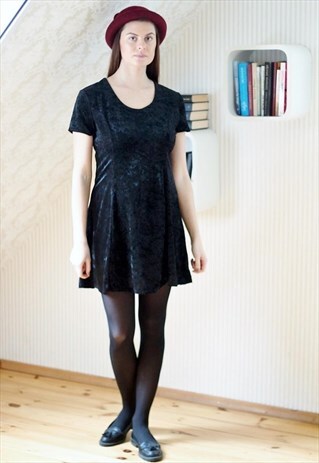 BLACK VELOUR SHORT VINTAGE DRESS