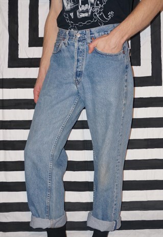VINTAGE 80'S LEVIS HIGH WAIST BLUE JEANS