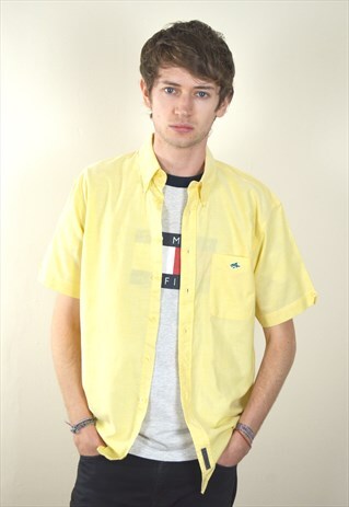 90S VINTAGE PASTEL YELLOW LE SHARK SHORT SLEEVE SHIRT