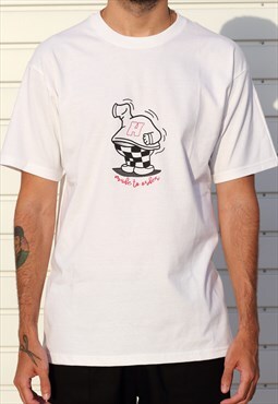 T-Shirt in White Graphic Print