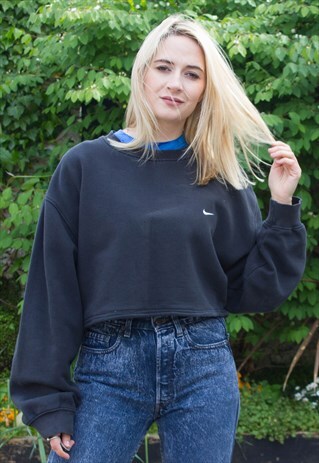 REWORKED CROPPED NIKE SWEATSHIRT