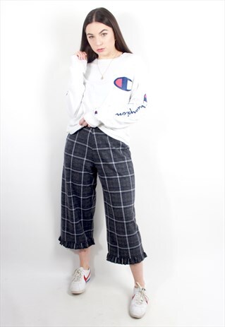 90'S RARE RETRO WHITE SPELL-OUT TOP