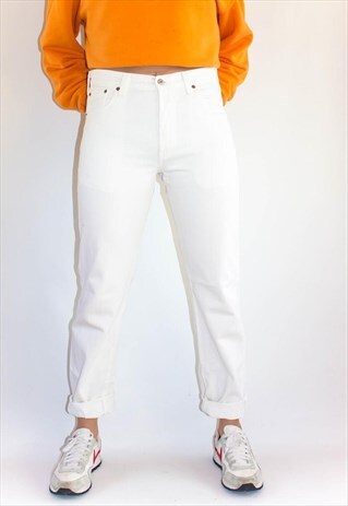 VINTAGE 90'S MID RISE WHITE 501 LEVI JEANS