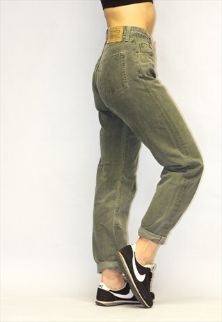 RARE GREEN BLACK TAB HIGH WAIST LEVI'S MOM JEANS