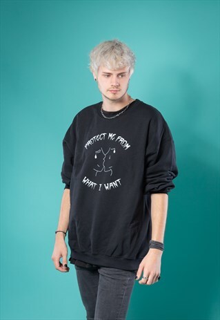 OVERSIZED SWEATER IN BLACK WITH KISSING FACES MOTIF