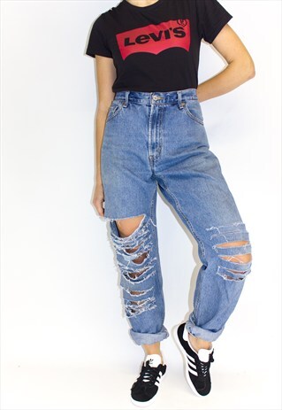 VINTAGE USA TRASHED LEVI'S 505 BOYFRIEND JEANS