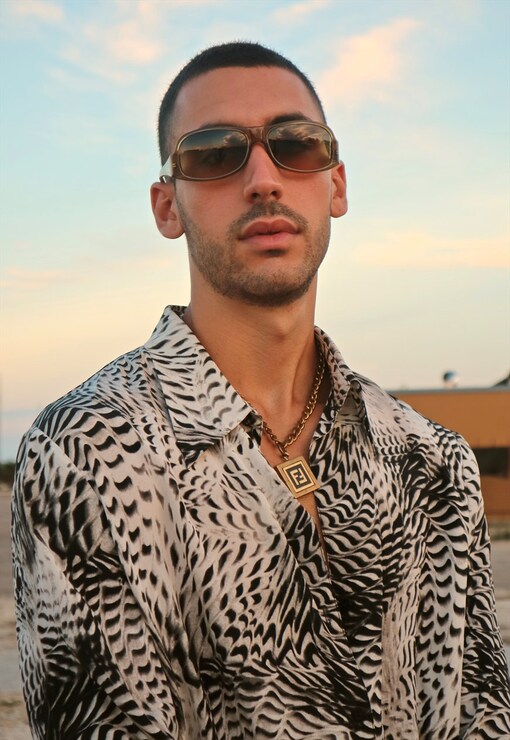 garment image