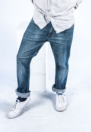 VINTAGE LEVI'S 514 JEANS IN BLUE DENIM