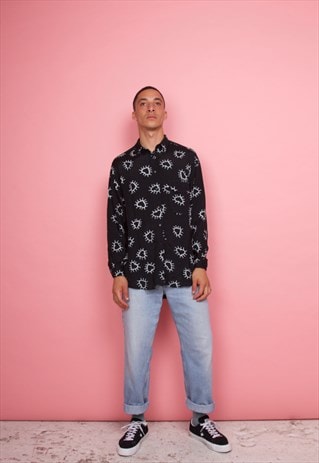BLACK SHIRT WITH WHITE HEART PRINT