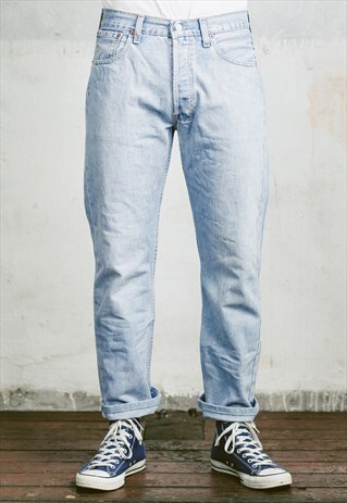 VINTAGE LEVIS 501 LIGHT BLUE 90S JEANS