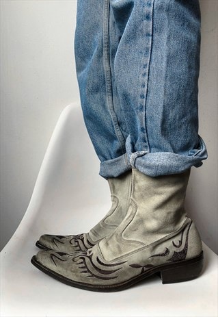VINTAGE COWBOY BOOTS