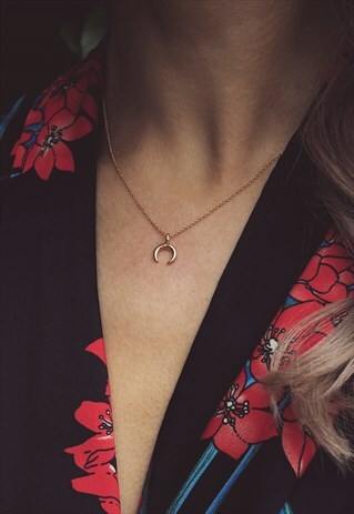 ASHA. VERMEIL TINY HORN PENDANT NECKLACE