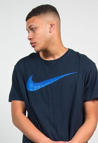 NIKE SWOOSH T-SHIRT