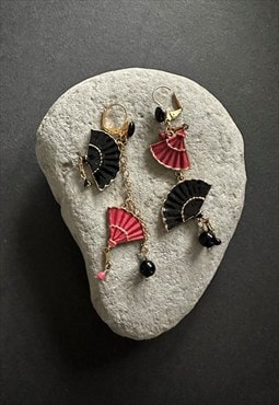 Vintage Fan Pink Black Gold Enamel Ladies Earrings