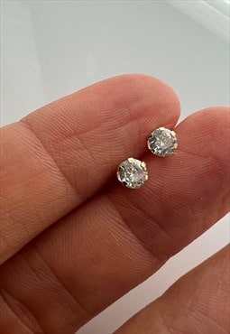 Classic 9ct yellow gold 4mm cz stud earrings for men