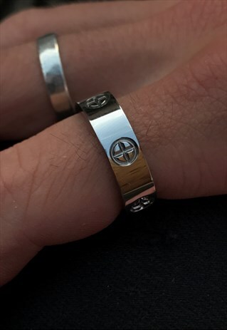 POLISHED SILVER NUT & BOLT RING