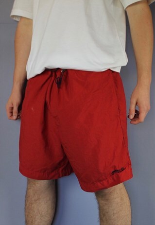 VINTAGE FILA SHORTS IN RED WITH POCKETS, EMBROIDERED LOGO AN