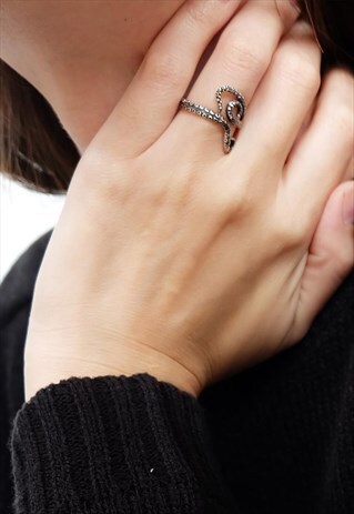 OCTOPUS STERLING SILVER RING