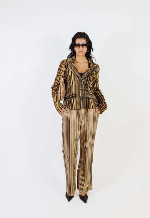 garment image