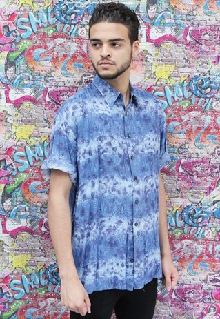 VINTAGE HAWIIAN RETRO SHIRT. INDIE/ GRUNGE. UNISEX.