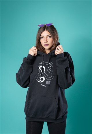 HOODIE IN BLACK WITH WHITE SNAKE PRINT