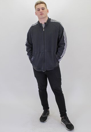 VINTAGE ADIDAS SWEATSHIRT