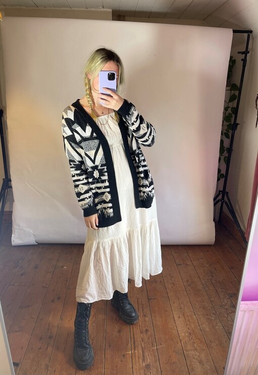 garment image