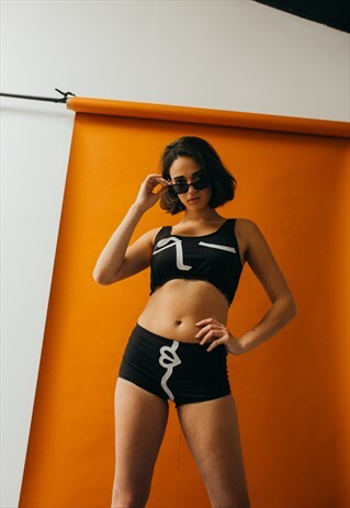 ABSTRACT FACE 2 PIECE
