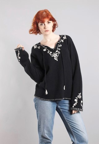 VINTAGE 90S BOHO EMBROIDERED BELL SLEEVE LAMBSWOOL TOP