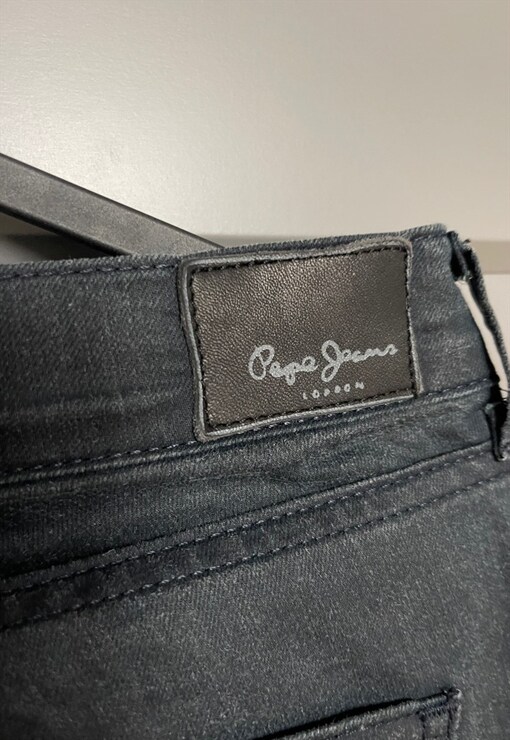 garment image