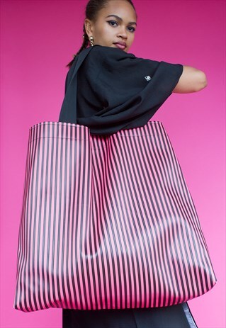 BLACK AND PINK OVERSIZED BEACH BAG