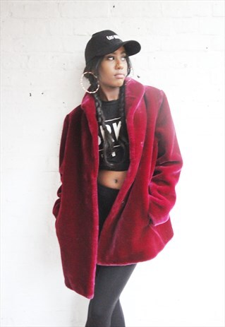 VINTAGE 90'S LADIES OVERSIZE PLUM FAUX FUR COAT/JACKET