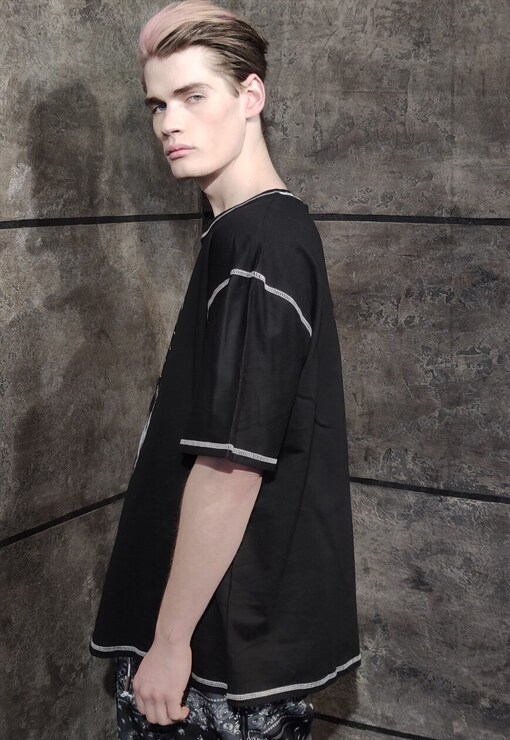 garment image