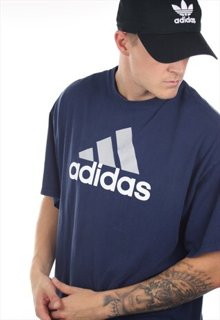 VINTAGE ADIDAS T SHIRT