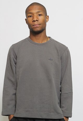 VINTAGE ADIDAS SWEATSHIRT