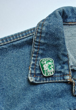 EIGHT OF MARCH FEMINIST MODERNISM 80S PIN
