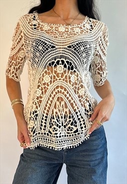 Solitaire 00s Boho Cream Floral Embroidered Crochet Top