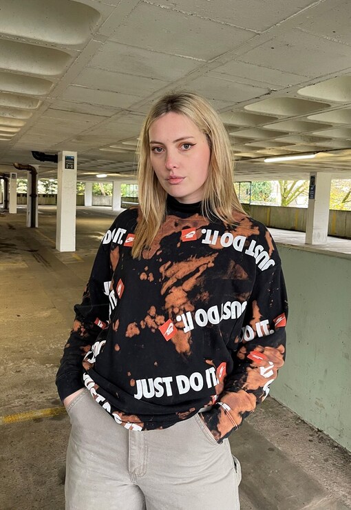 garment image