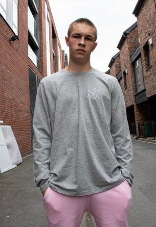 LONG SLEEVE TSHIRT IN GREY WITH GYM GRAPHIC PRINT