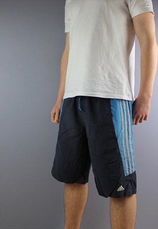 VINTAGE ADIDAS SHORTS IN NAVY WITH POCKETS, EMBROIDERED LOGO