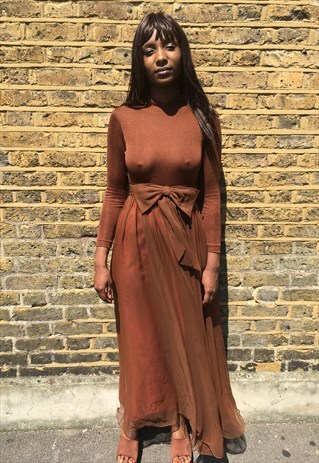 1970'S LONG SLEEVED EVENING DRESS