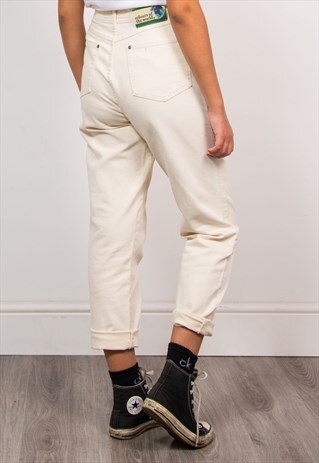 90'S VINTAGE CREAM HIGH WAIST MOM JEANS