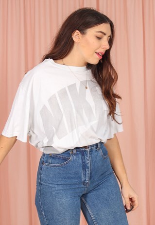 VINTAGE 90S OVERSIZED NIKE T-SHIRT