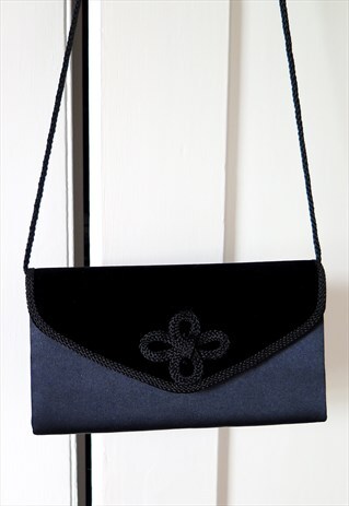 VINTAGE 80S BLACK VELVET PARTY SHOULDER MINI BAG